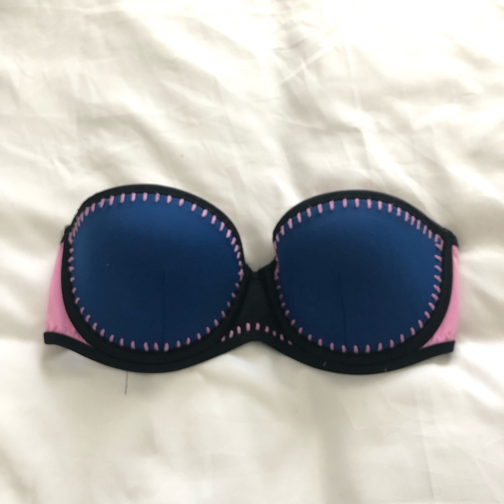 Crochet bikini top VS